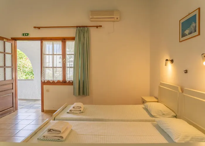 Amalia 3* Skiathos Town