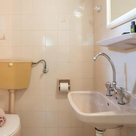 Amalia Guest house 3*