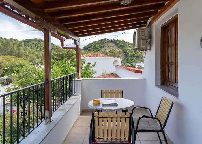 Amalia Гостевой дом Скиатос